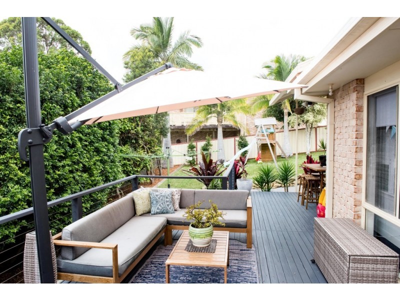 2 Cocos Crescent, Forster NSW 2428