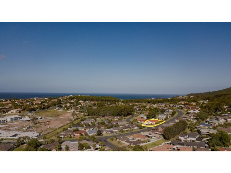 2 Cocos Crescent, Forster NSW 2428