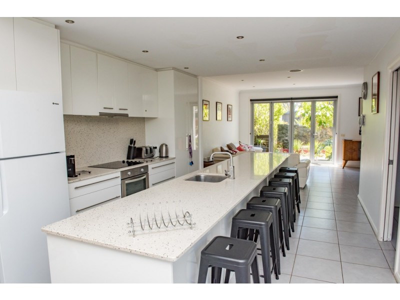 1/2 Skyline Place, Elizabeth Beach NSW 2428