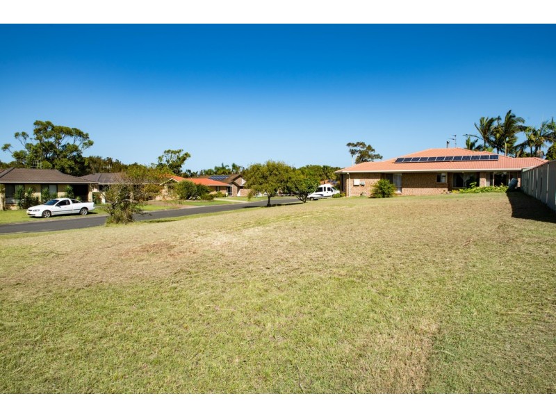 84 Myall Drive, Forster NSW 2428