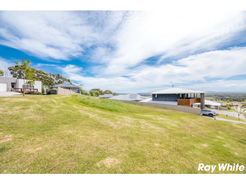 4 Jonathan Place, Forster NSW 2428