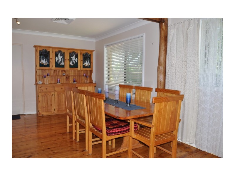 18 Tree View Place, Forster NSW 2428
