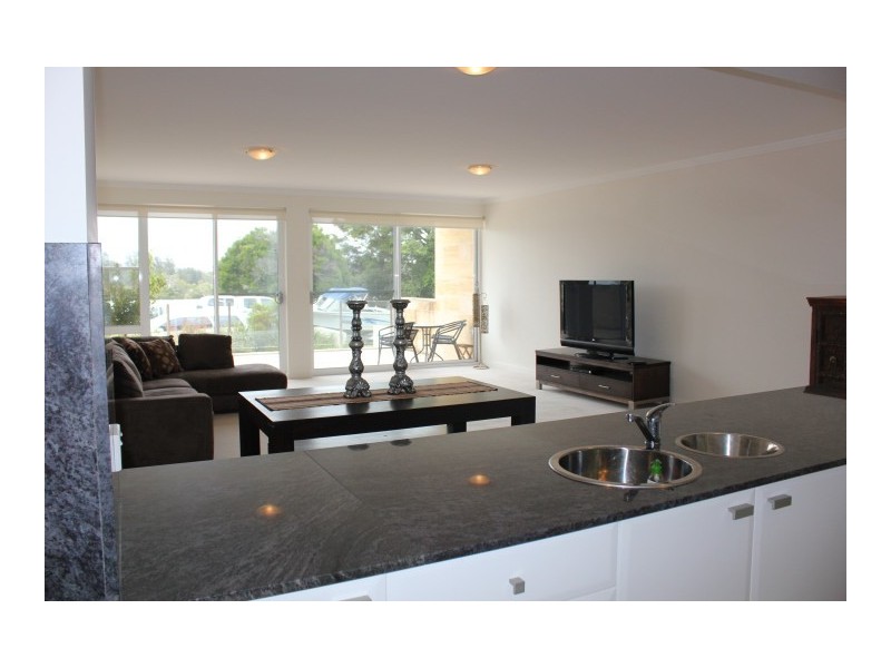 2/142-148 Little Street, Forster NSW 2428