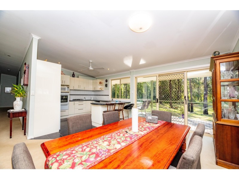 9 Oakview Drive, Hallidays Point NSW 2430