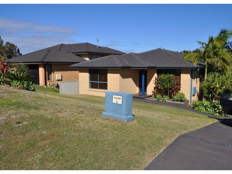 8 Caryota Place, Forster NSW 2428