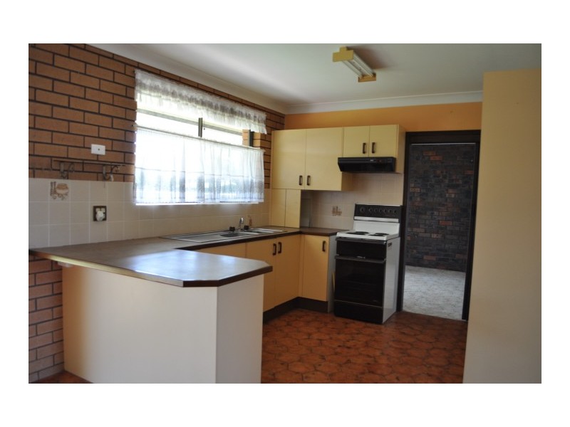 5 Kennewell Pde, Tuncurry NSW 2428