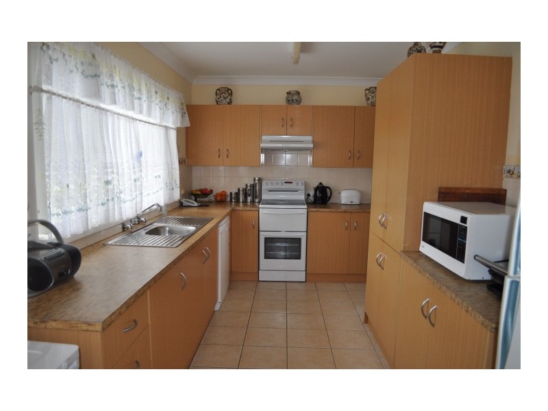 35 Hawaii Ave, Forster NSW 2428