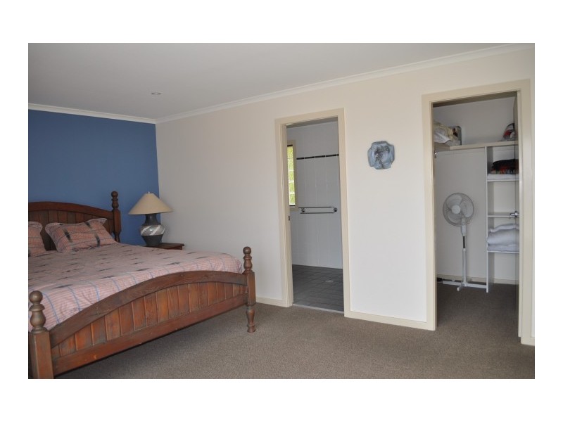 1/3 Michele Cres, Forster NSW 2428