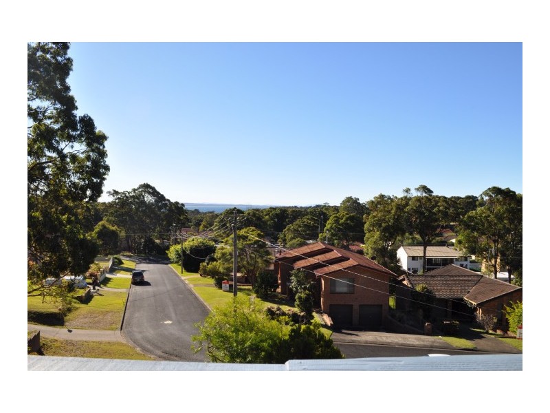 27 Leguna Cres, Forster NSW 2428