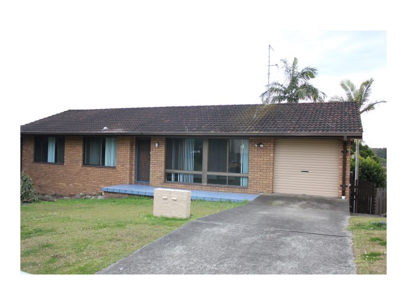 3 Bells Close, Forster NSW 2428