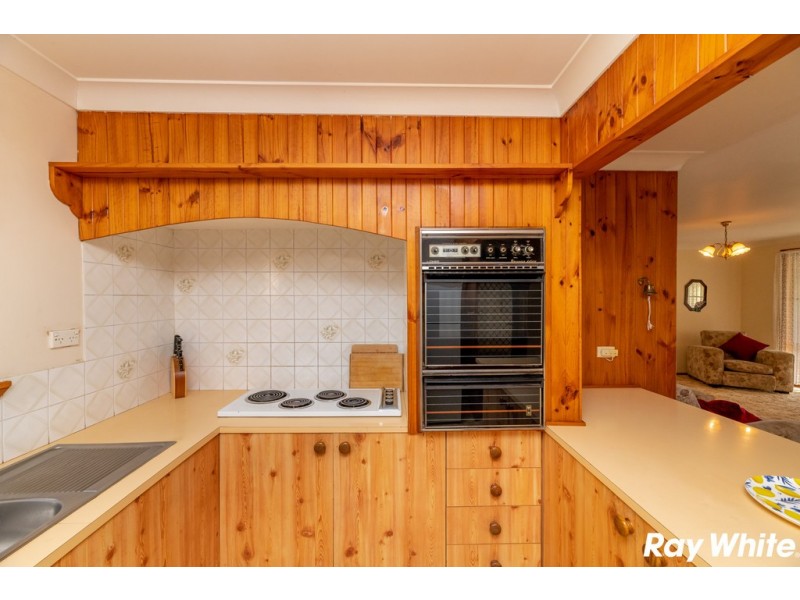 8 Avon Place, Forster NSW 2428