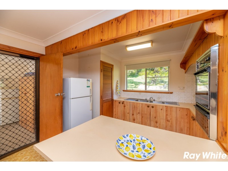 8 Avon Place, Forster NSW 2428