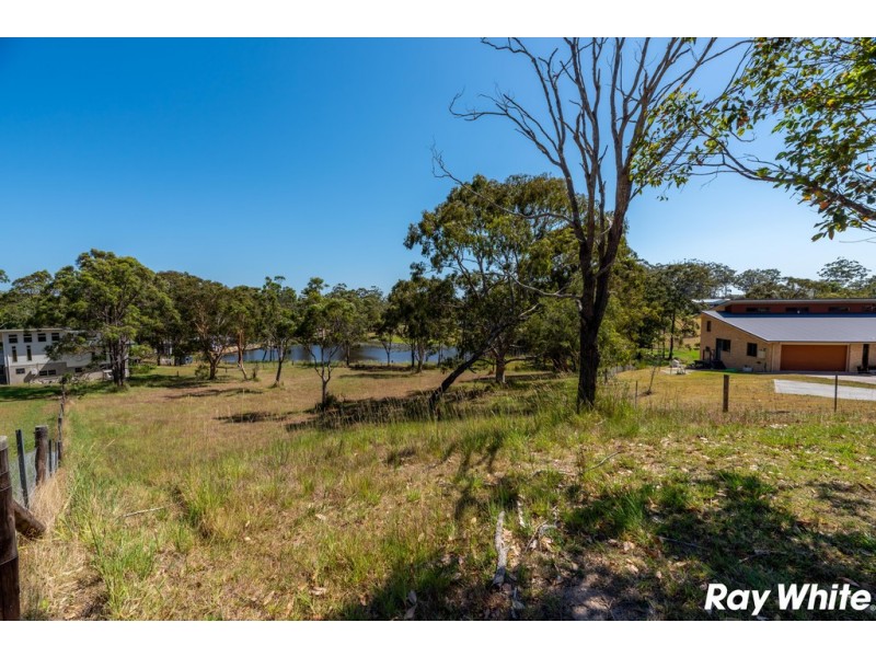 4 Muree Court, Hallidays Point NSW 2430