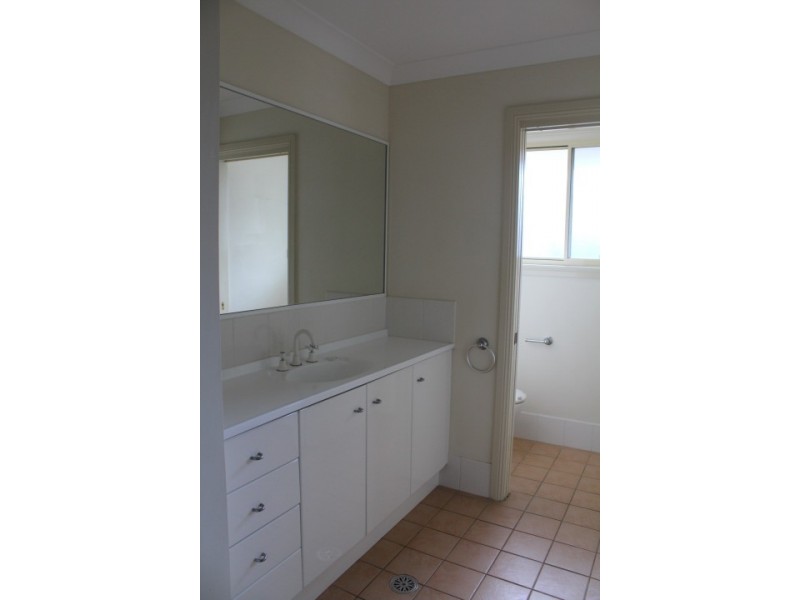 2/1  Caryota Place, Forster NSW 2428