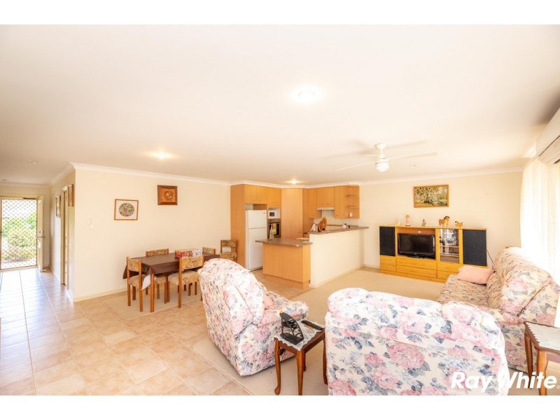 2/28 Sentry Crescent, Forster NSW 2428