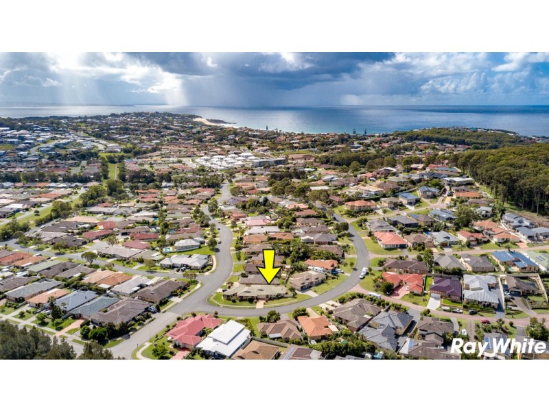 2/28 Sentry Crescent, Forster NSW 2428