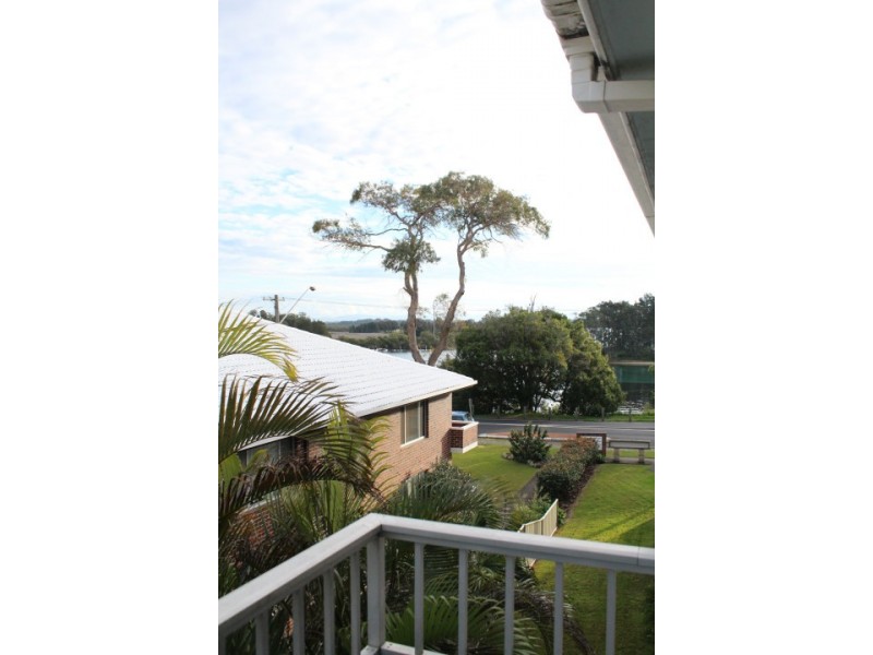 21/106 Little Street “Aquarius”, Forster NSW 2428