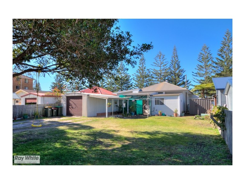 37 Beach Street, Forster NSW 2428