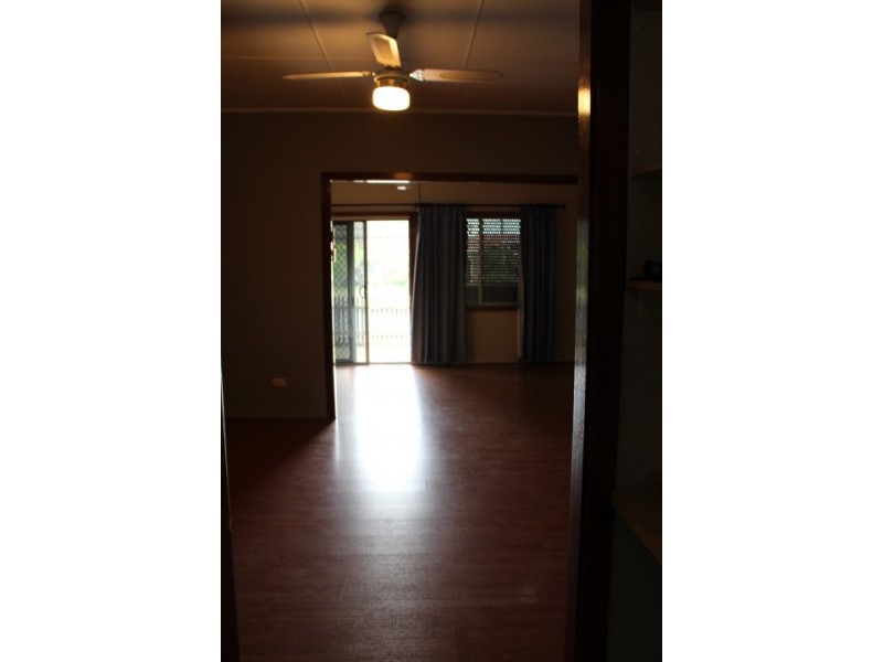 10 Wallis Street, Tuncurry NSW 2428