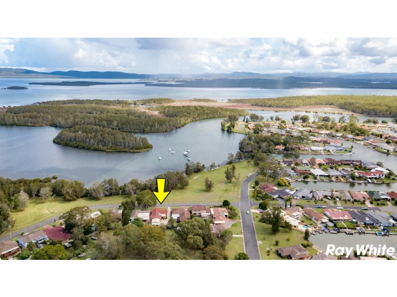 8 Pipers Bay Drive, Forster NSW 2428
