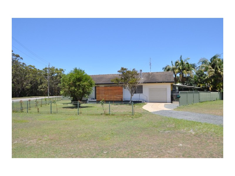 20 Cross Street, Forster NSW 2428