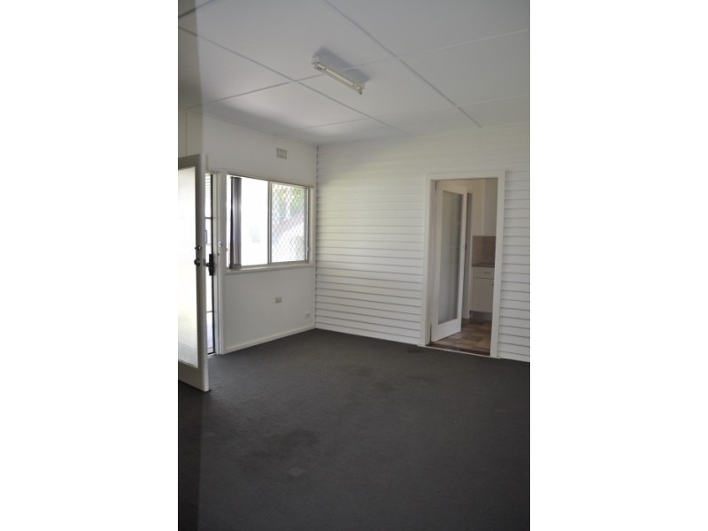 20 Cross Street, Forster NSW 2428