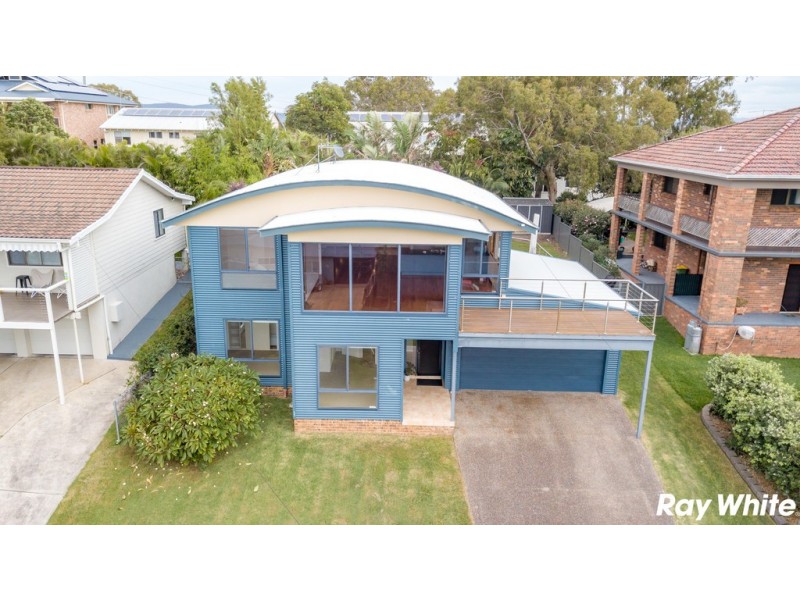 19 Emerald Place, Green Point NSW 2428