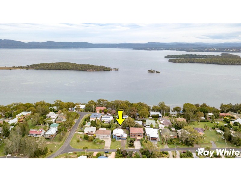 19 Emerald Place, Green Point NSW 2428