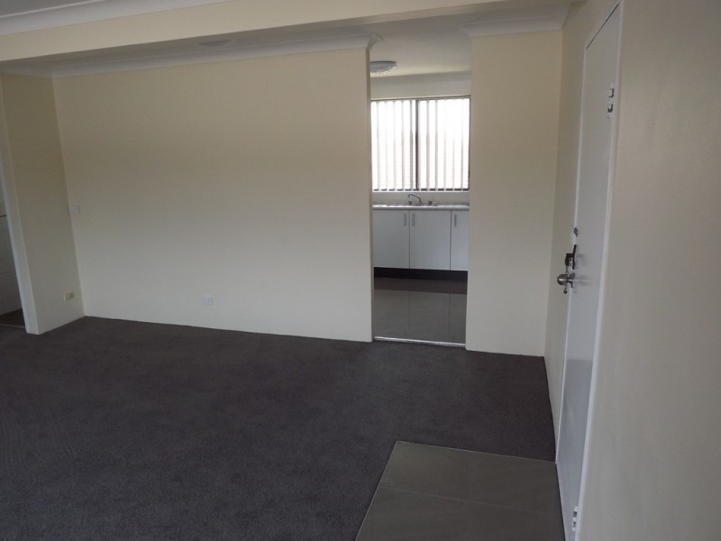 9/17 Lake St, Forster NSW 2428