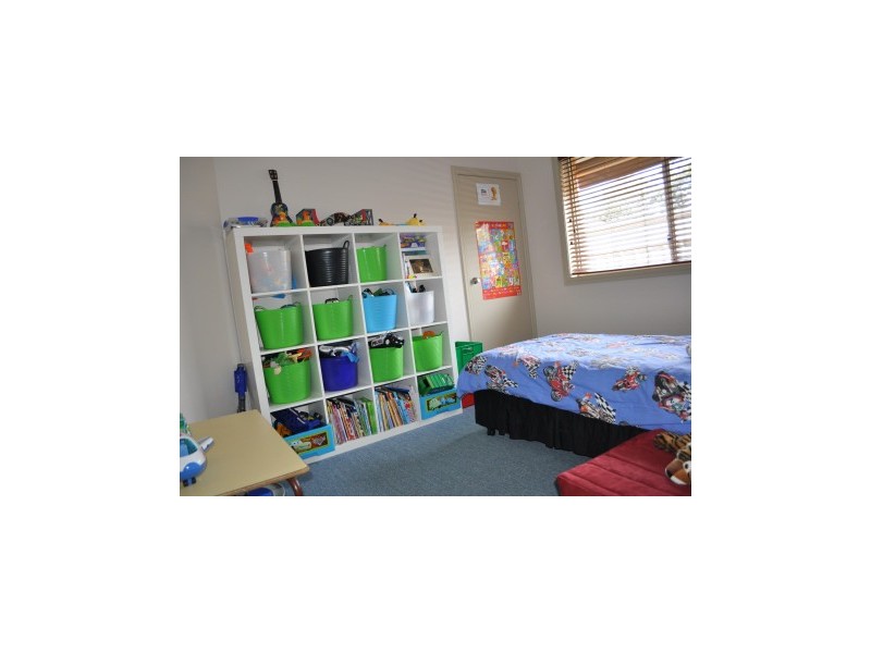 8 Tandara Place, Forster NSW 2428