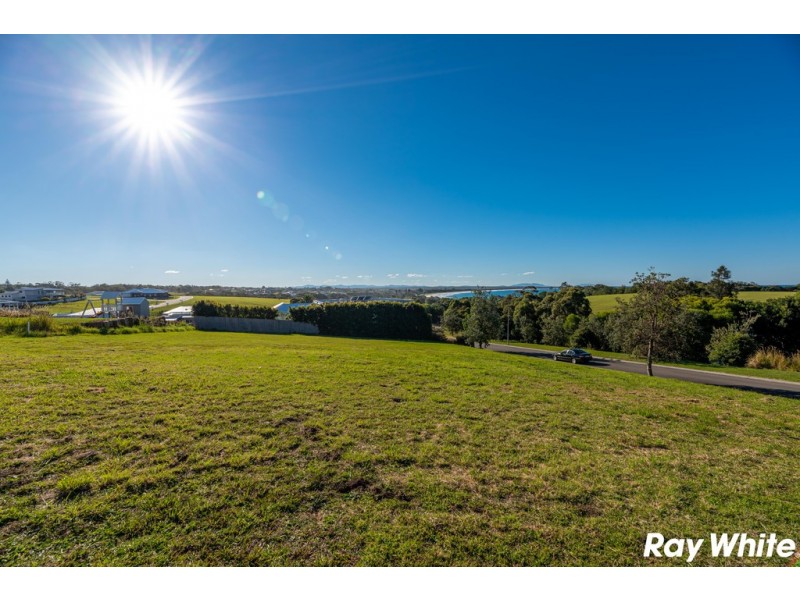 13 Glenelg Crescent, Red Head NSW 2430
