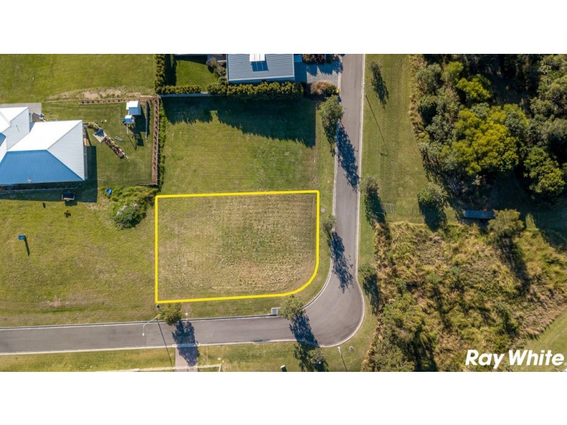 13 Glenelg Crescent, Red Head NSW 2430