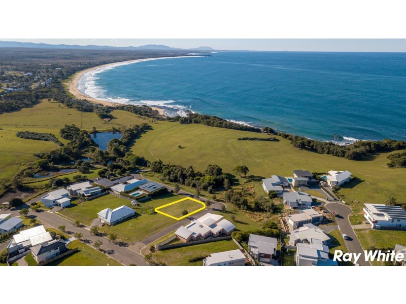 13 Glenelg Crescent, Red Head NSW 2430