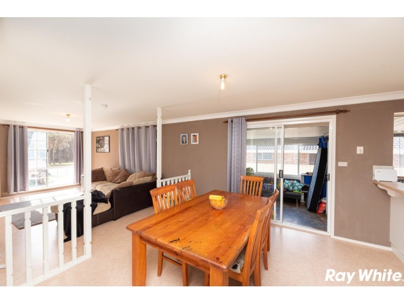 32 Lakeview Crescent, Forster NSW 2428