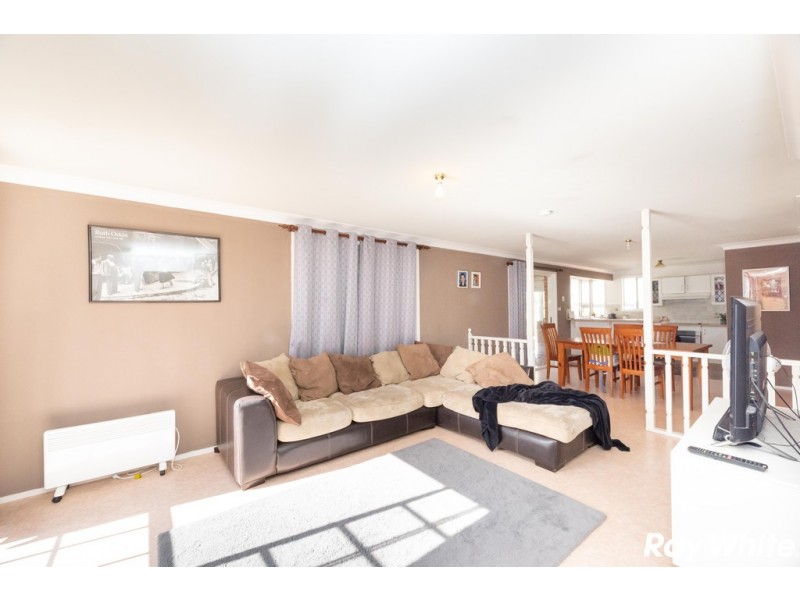 32 Lakeview Crescent, Forster NSW 2428
