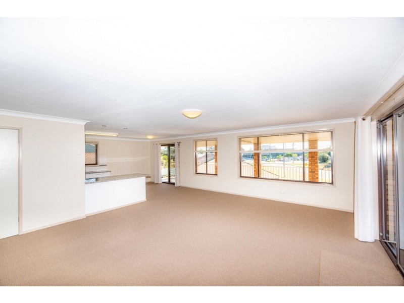 6B Peel Street, Tuncurry NSW 2428