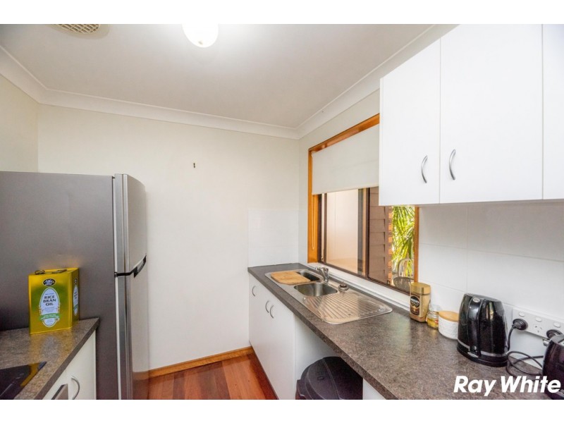 2/9 Lake Vista Crescent, Forster NSW 2428