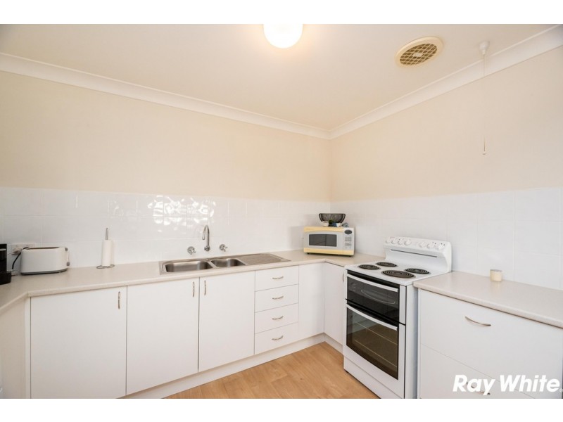 1/11-13 Lake Street, Forster NSW 2428
