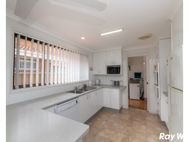 5 Lachlan Avenue, Tuncurry NSW 2428