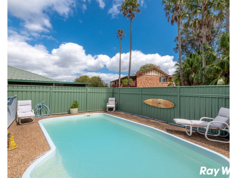 5 Lachlan Avenue, Tuncurry NSW 2428