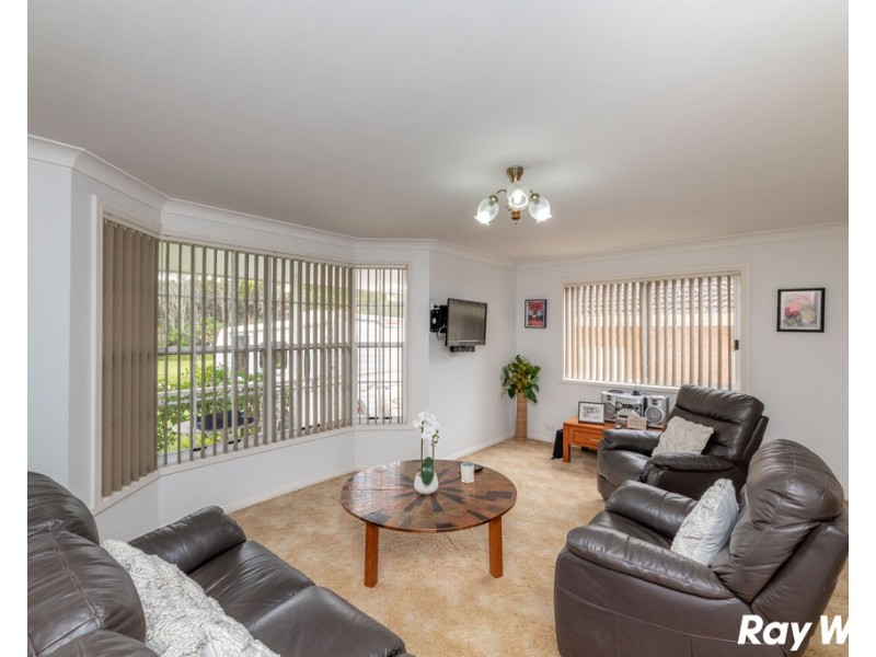 34 Lakeview Crescent, Forster NSW 2428