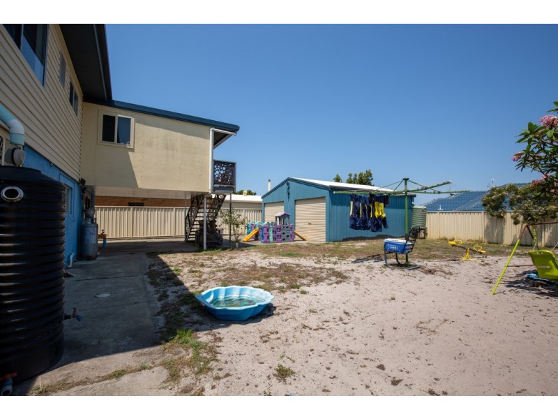 256 The Lakes Way, Tuncurry NSW 2428