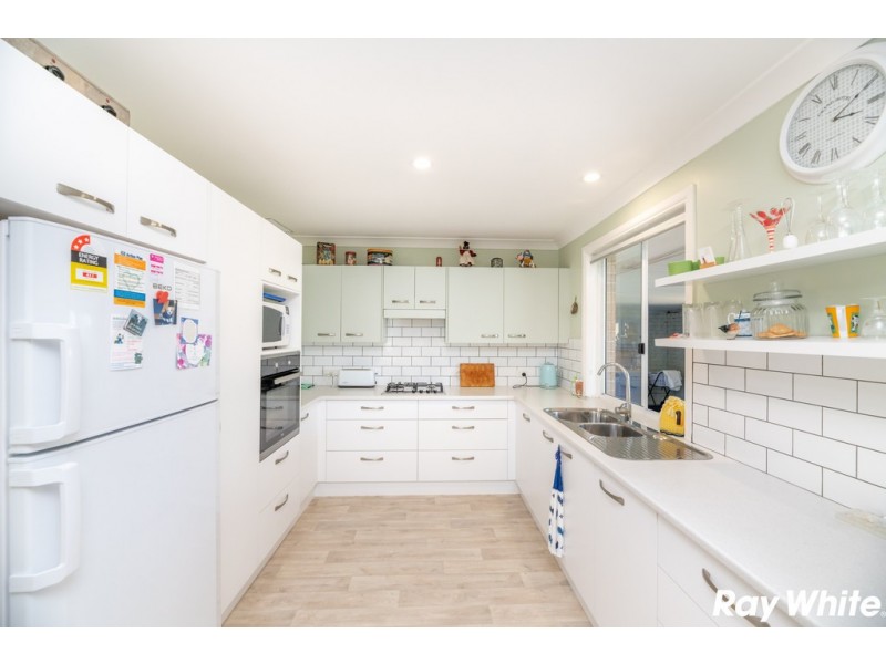 92 Green Point Dr, Green Point NSW 2428