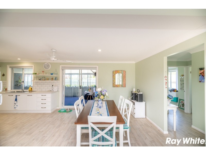 92 Green Point Dr, Green Point NSW 2428