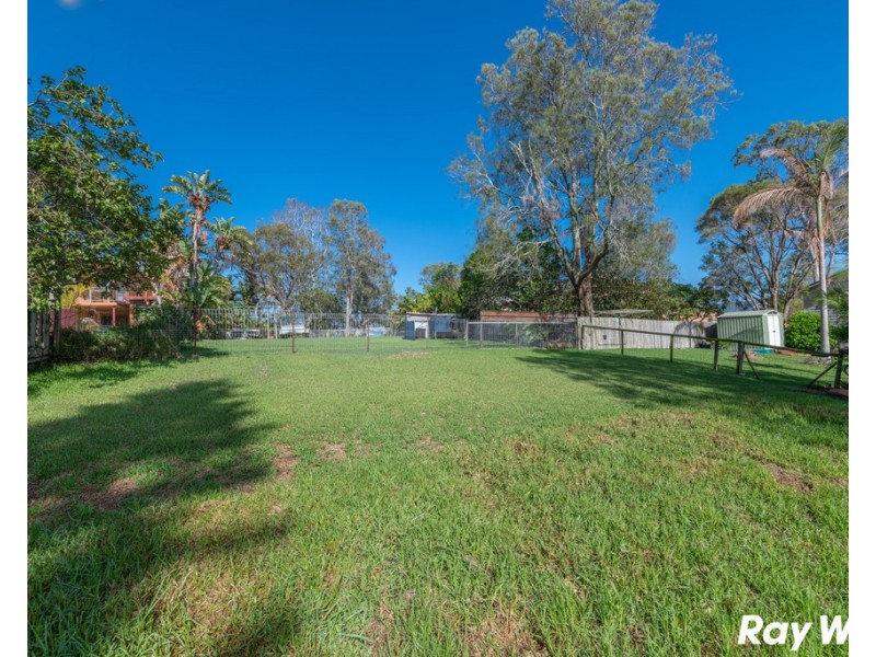 5 Lucas Avenue, Green Point NSW 2428