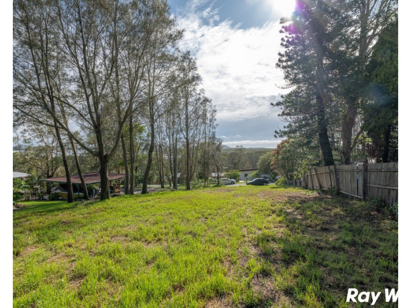 5 Lucas Avenue, Green Point NSW 2428