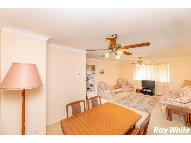 230 The Lakes Way, Tuncurry NSW 2428