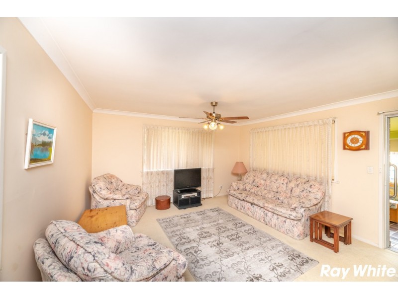 230 The Lakes Way, Tuncurry NSW 2428