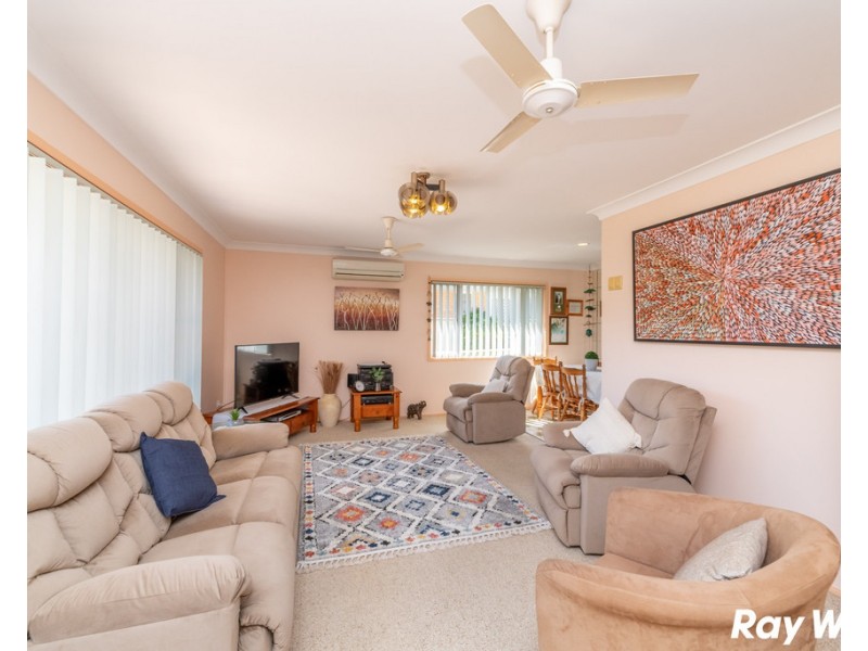 6 Lake vista Crescent, Forster NSW 2428