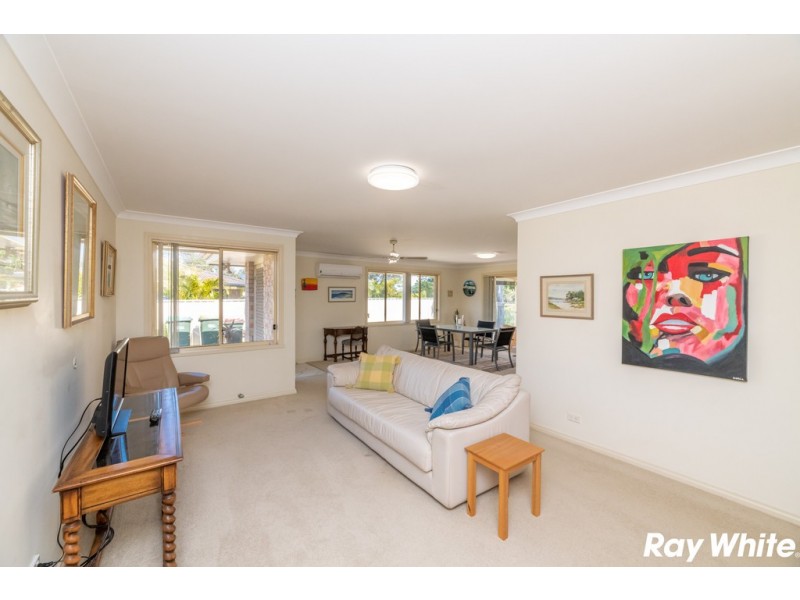 2/5 Burke Close, Forster NSW 2428